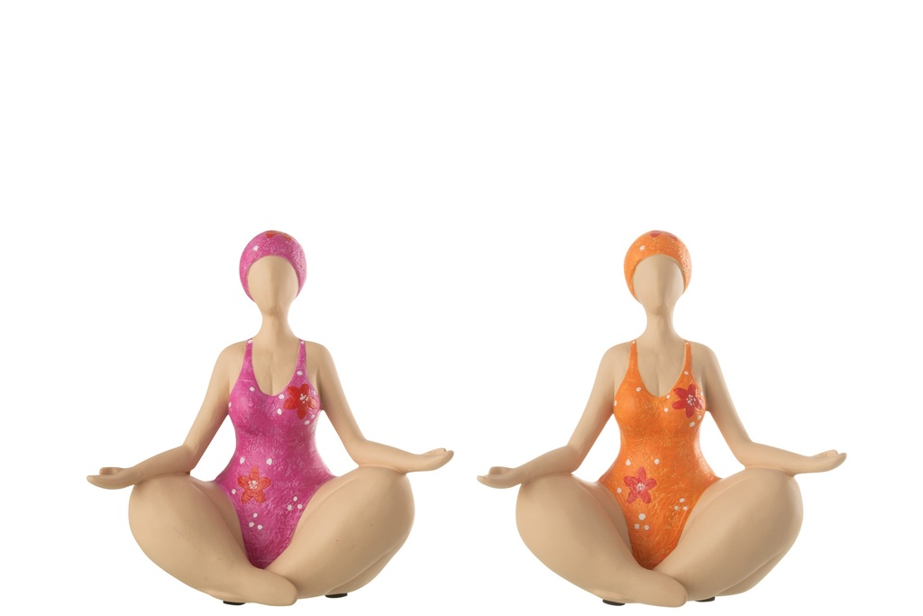 Femme assise en yoga, mélange de polyrésine